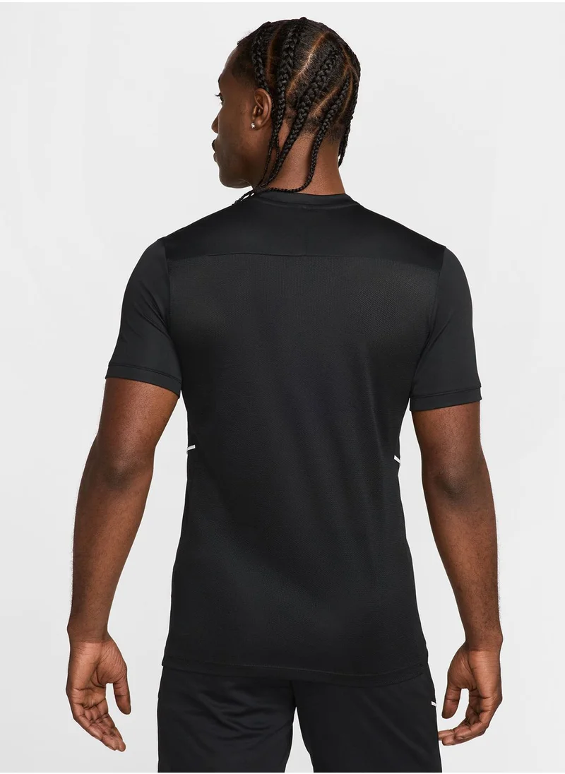 نايكي Dri-Fit Academy T-Shirt