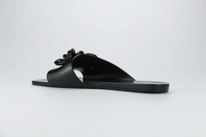 Voices Avolto  Corrente Women'S Low Sandal With Chain Design - Black