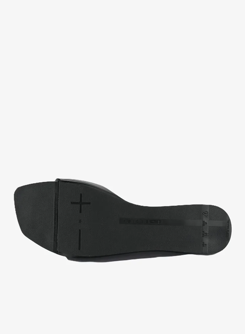 Voices Black-Black-Black Avolto  Corrente Women'S Low Sandal With Chain Design - Black for Women | Best Price UAE