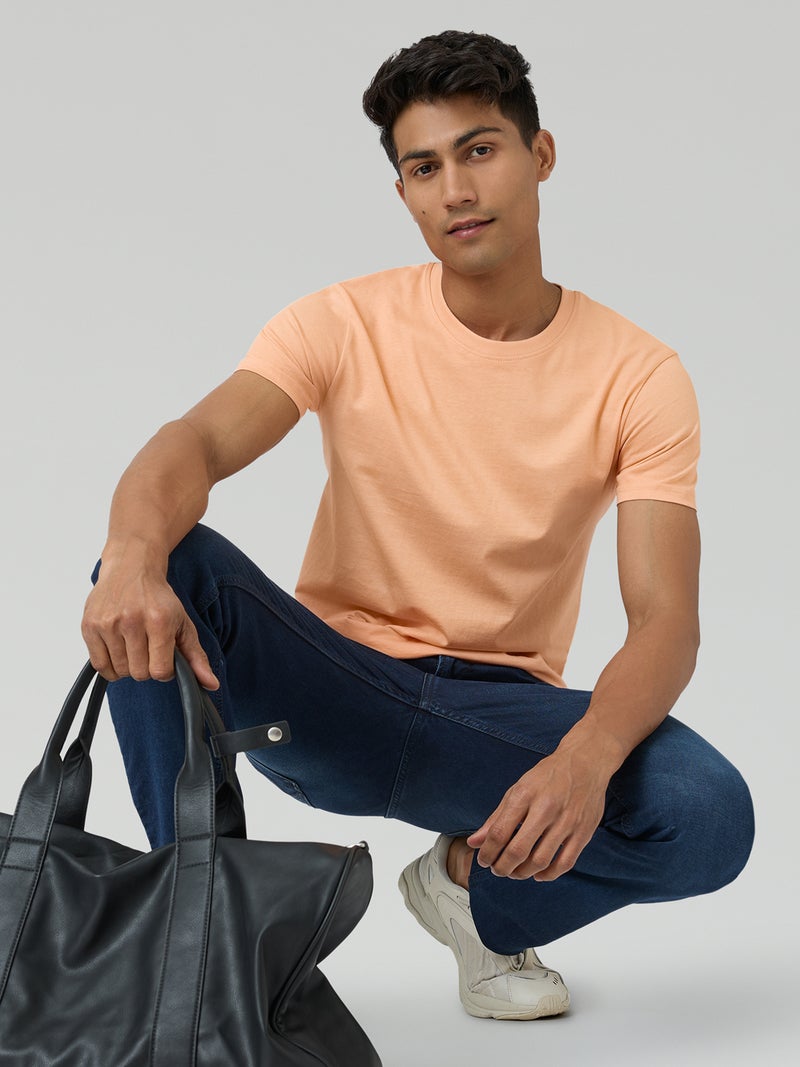 اكس واي اكس اكس تي شيرت رجالي من القطن بقصّة عادية ورقبة دائرية من XYXX - Image 2