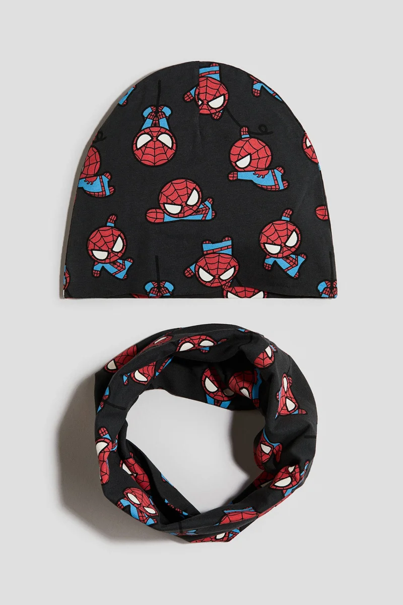 H&M 2-piece beanie and tube scarf set