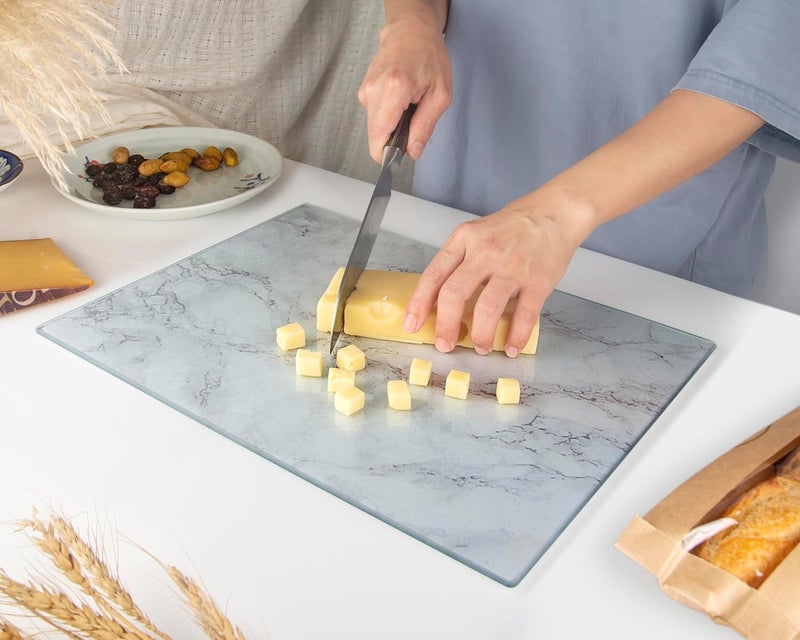 Kitchenville لوح تقطيع زجاجي من كيتشينفيل 40×30 سم: شفاف، متين، صحي لحماية سطح العمل - مقاوم للخدش، مقاوم للحرارة، سهل التنظيف - Image 5