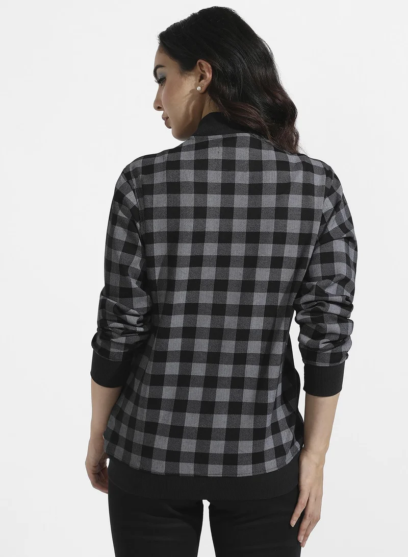 Campus Sutra Women's Black Zip-Front Checkered Jacket With Ribbed Hem