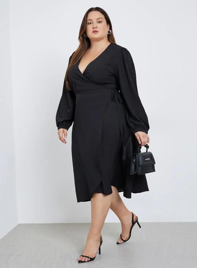 Styli Styli Plus Size Black Wrap Midi Dress