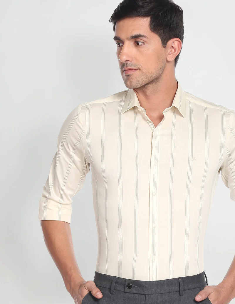 Cutaway Collar Vertical Stripe Shirt