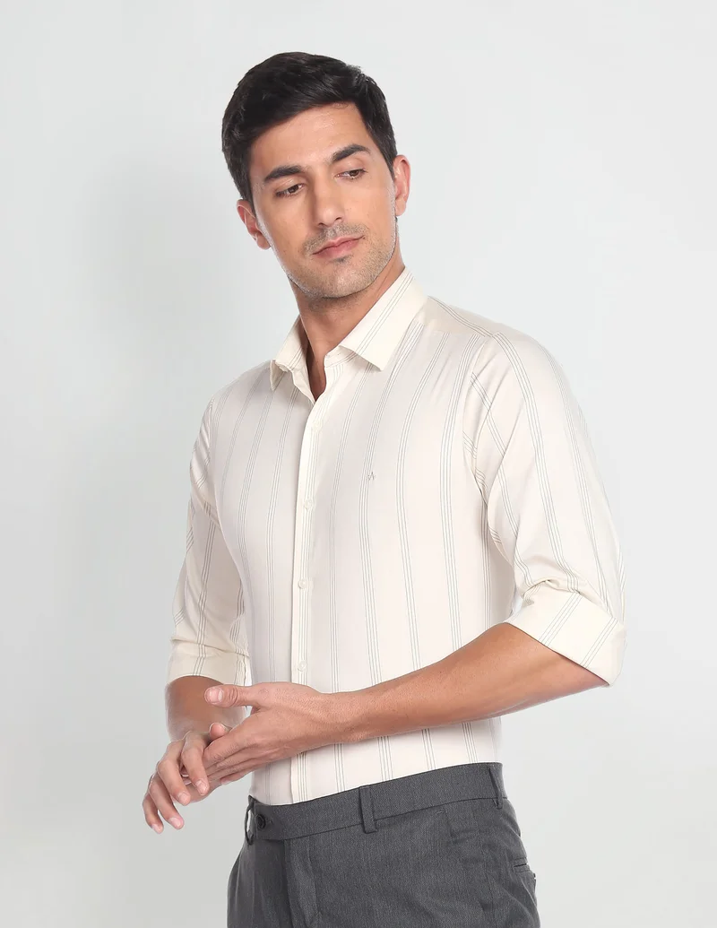 Arrow  Cutaway Collar Vertical Stripe Shirt for Men | Best Price UAE