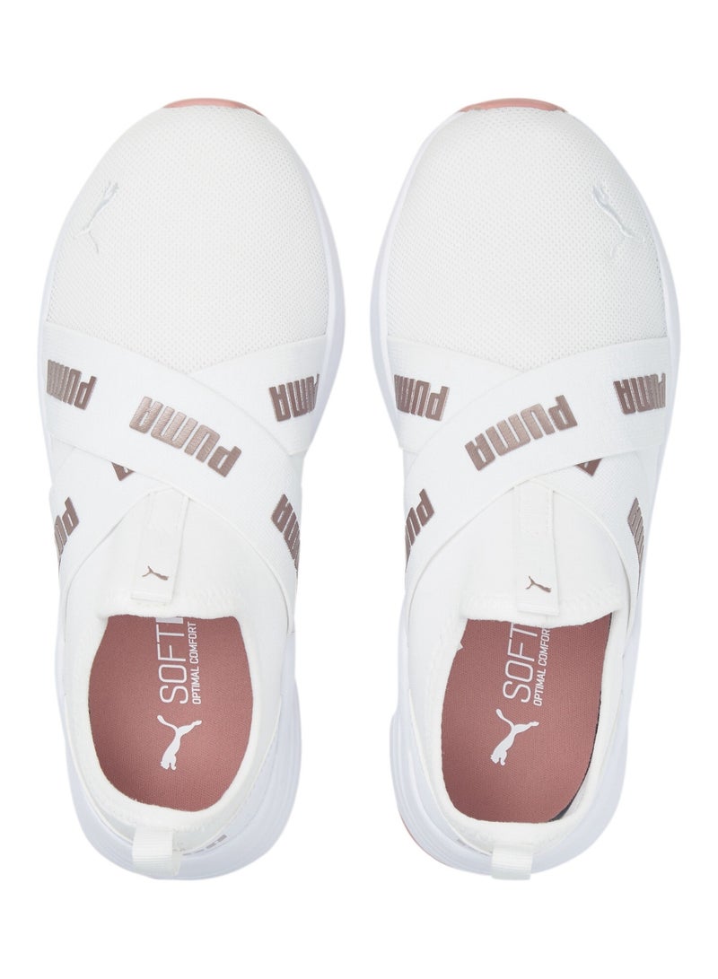 Wired Run Slip-On Womens White Trainers