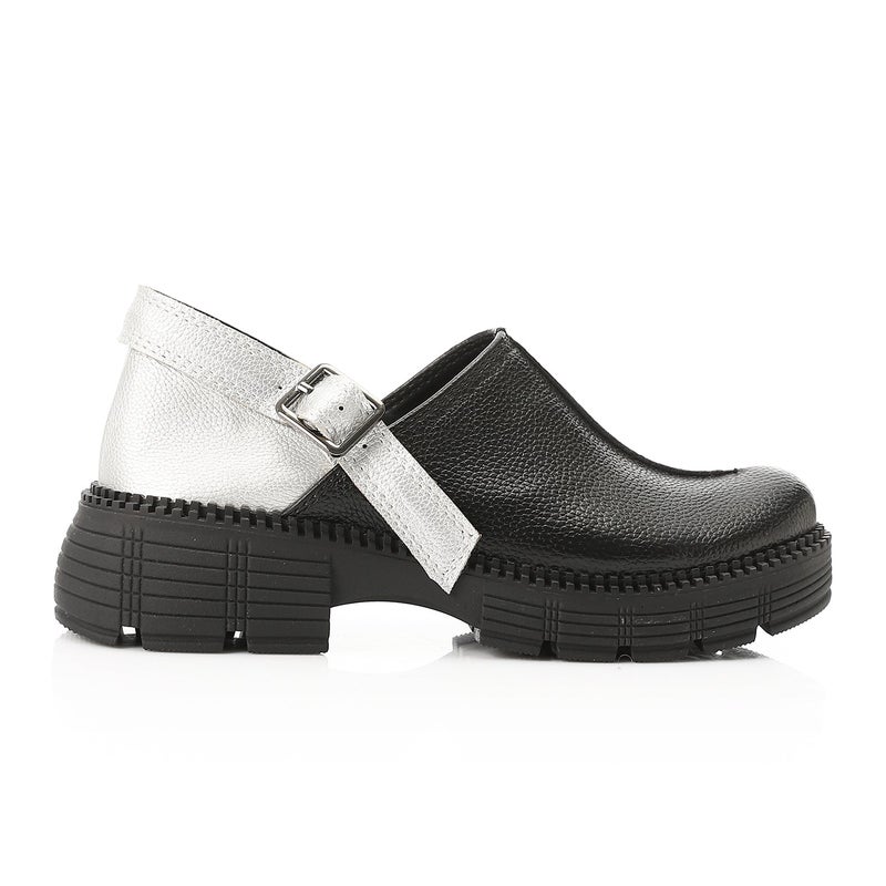 مستر.جو حذاء لوفر حريمي مريح بلونين - أسود وفضي - Image 2