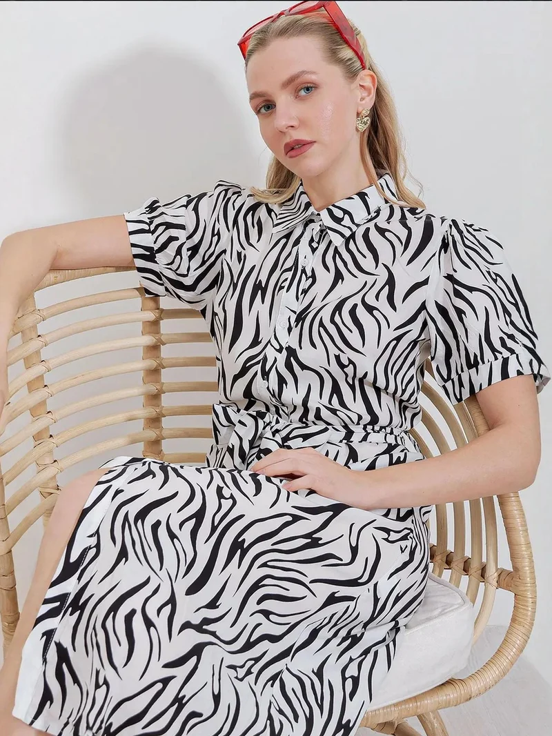 بيغ دارت فستان ميدي مزهر بياقة قميص وربطة من