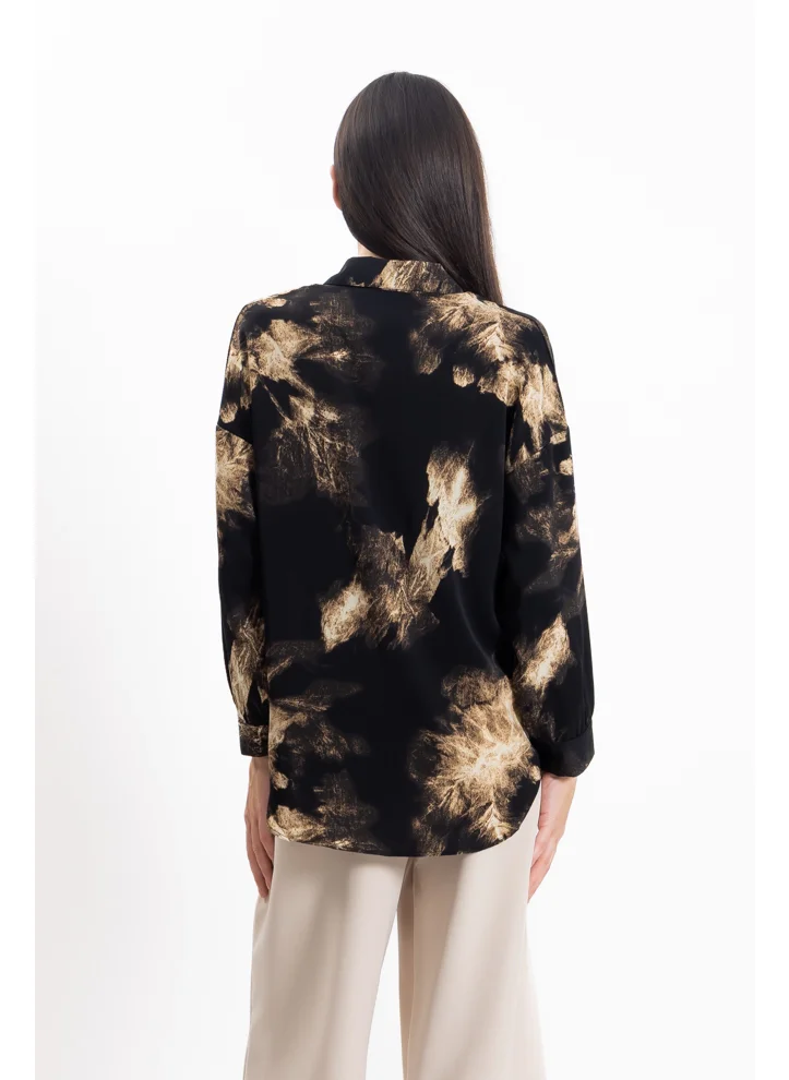 SHAPES LIGHTWEIGHT ABSTRACT PRINT SHIRT