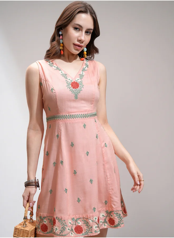 فيشود Vishudh Women Embroidered V Neck A-Line Mini Dress