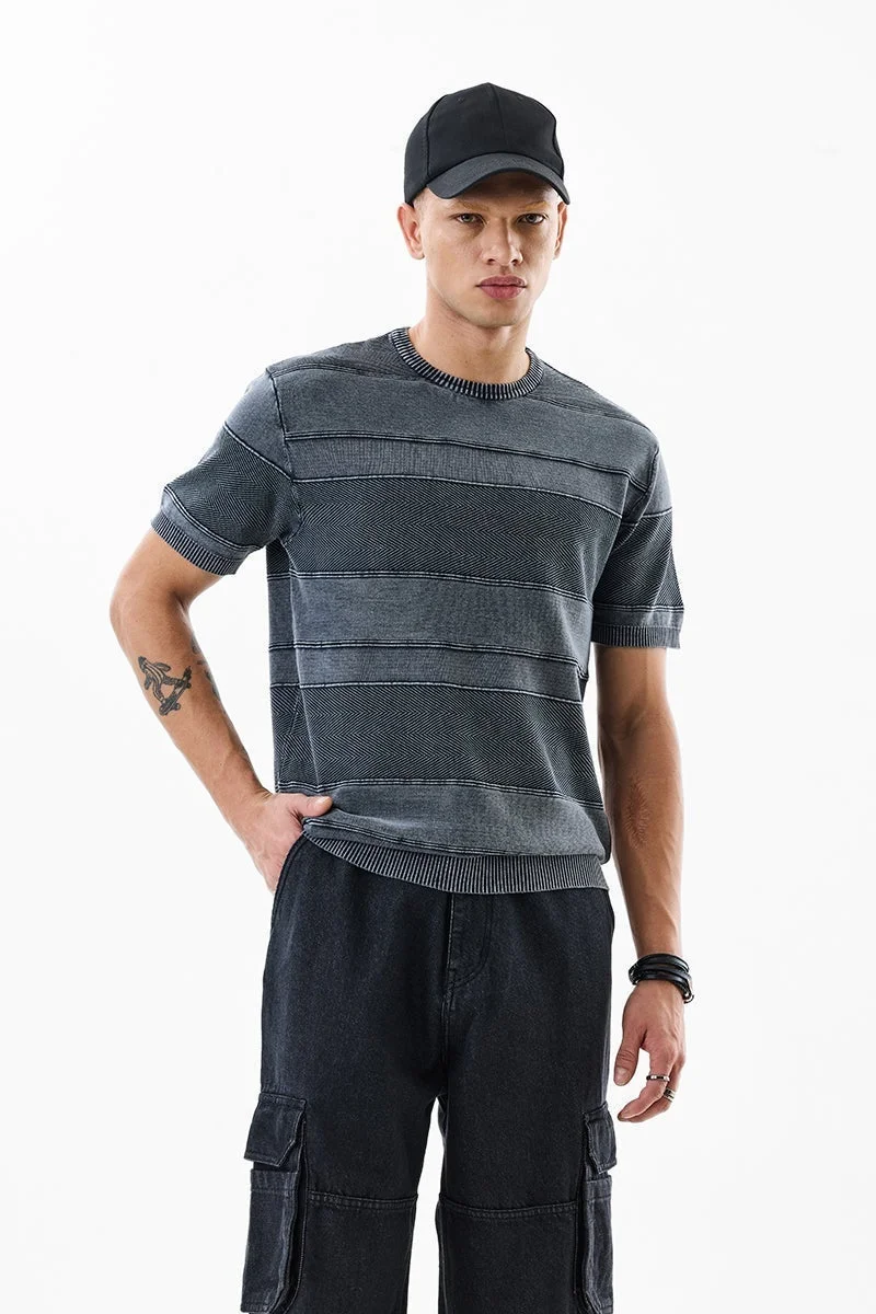 سنيتش تيشيرت قطن % بقصة ضيقة ونقوش