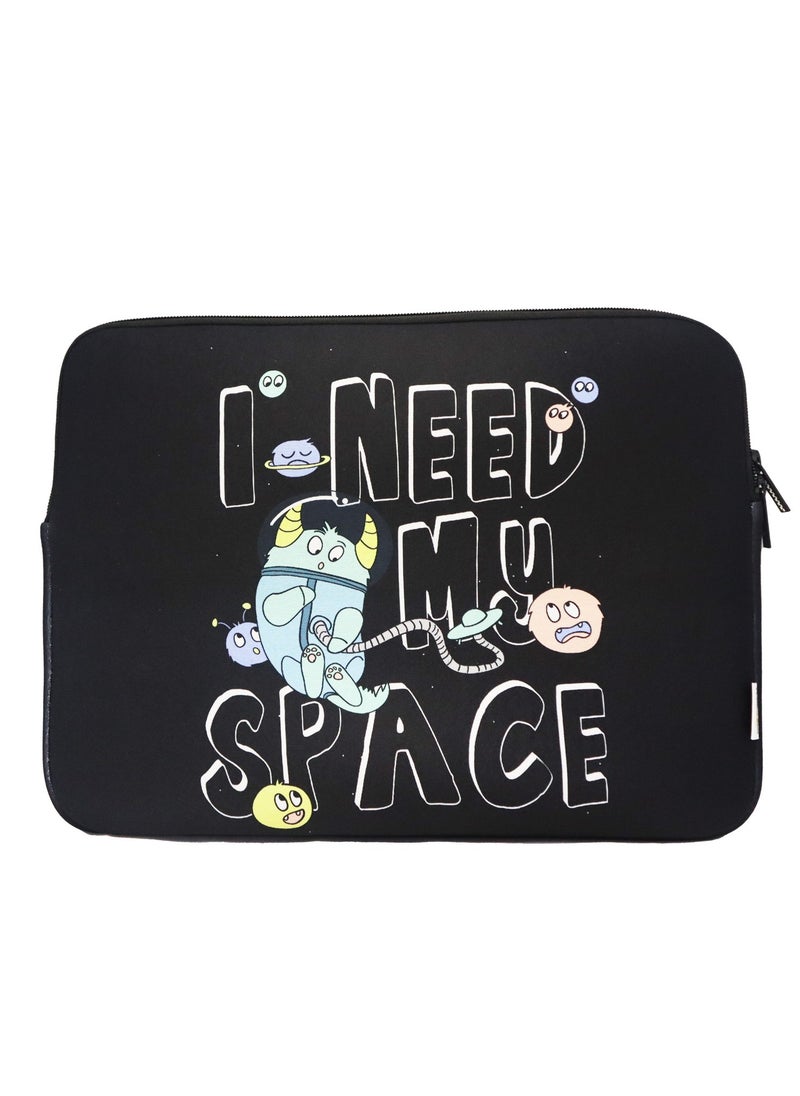 تيديلين جراب كمبيوتر محمول مقاس 15.6 بوصة - مطبوع عليه تصميم Need My Space، أسود، غطاء واقٍ سميك من مادة النيوبرين - جراب كمبيوتر محمول خفيف الوزن ومتين وأنيق لأجهزة الكمبيوتر المحمولة وأجهزة MacBook والملحقات  - Image 1