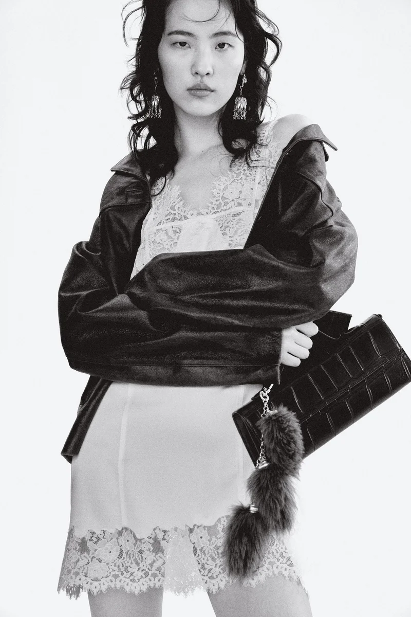 اتش اند ام فستان ساتان بحواف من الدانتيل