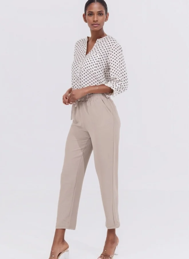 ZABAIONE Diamond Print V-Neck Blouse - White with Black print