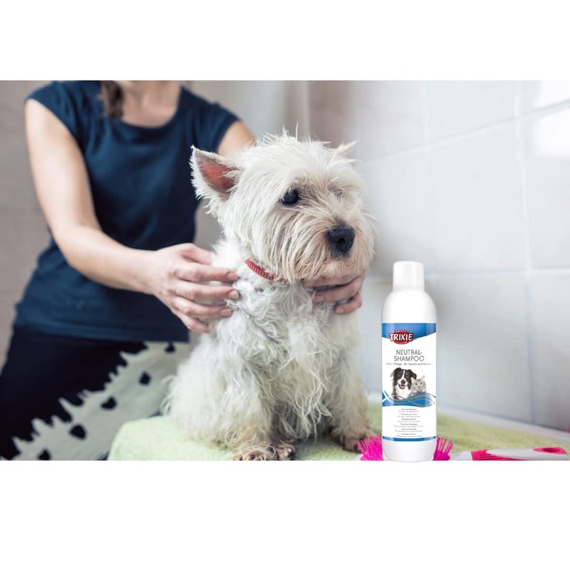 Trixie Neutral Shampoo for Dogs and Cats Gently Cleans The Fur While Moisturising and Making it Shiny and Healthy, Removes Unpleasant Odours and Makes Your Pet Feel Healthy and Smooth 1 litre - Image 5