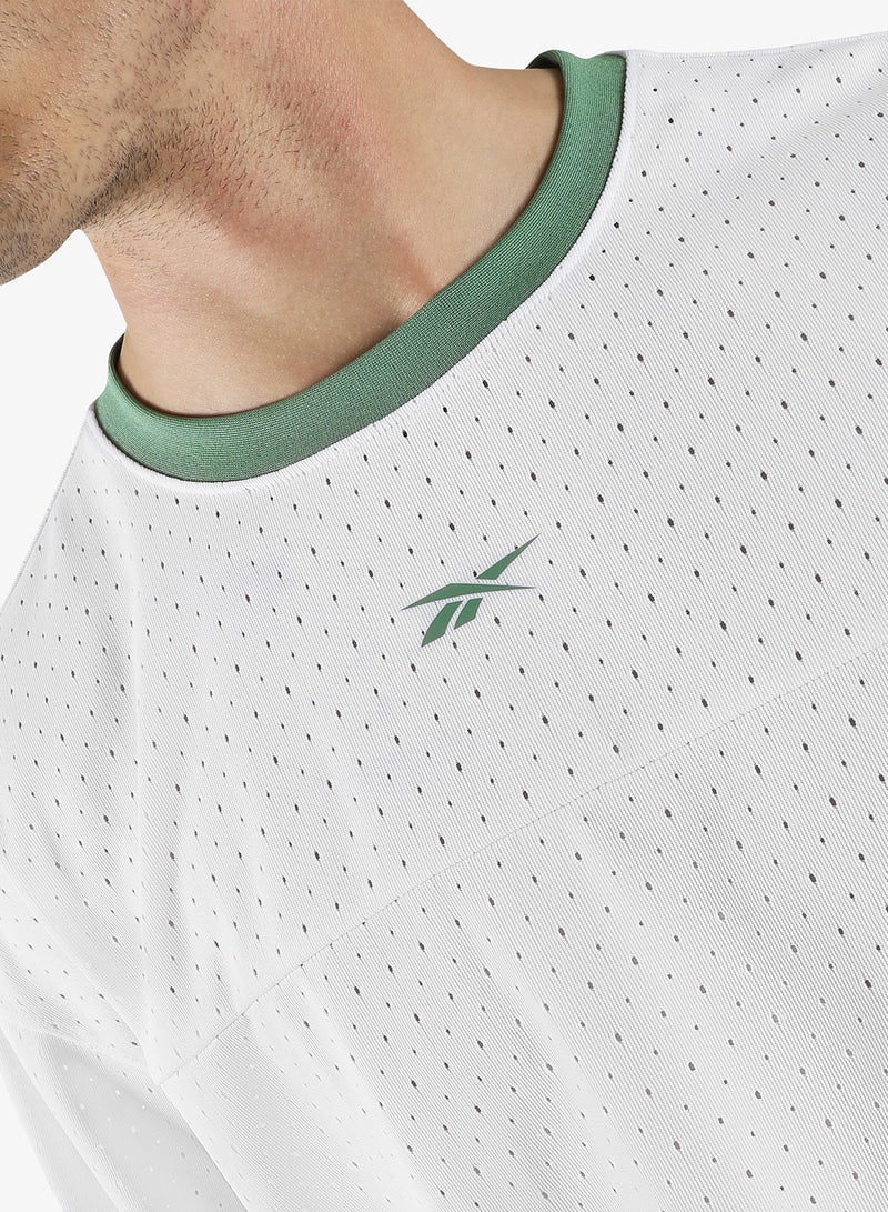 Reebok Id Basketball Mesh Relaxed T-Shirt - Image 3