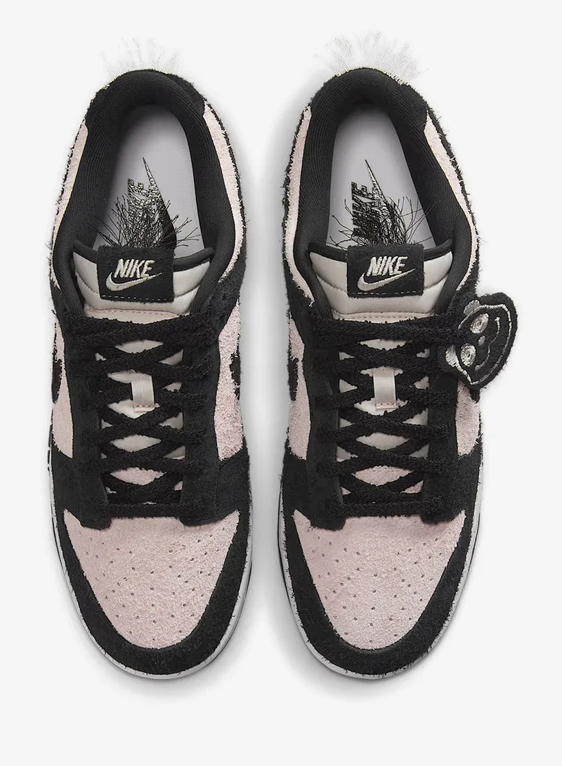 نايكي دنك لو ريترو إس إي 2