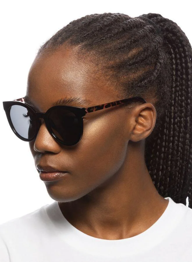 Solarized RETRO ROUND Luxury Sunglasses for Men & Women – High Quality Designer Eyewear, UV Protection, Stylish Frames, Timeless Elegance, and Fashionable Eye Shades