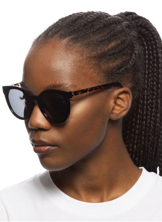 Solarized RETRO ROUND Luxury Sunglasses for Men & Women – High Quality Designer Eyewear, UV Protection, Stylish Frames, Timeless Elegance, and Fashionable Eye Shades  - Image 2