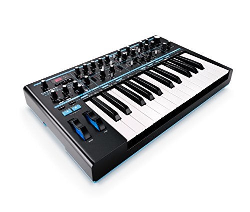 Novation محطة الباس نوفايشن II - سينث أنالوج أحادي الصوت – يتضمن 64 نمط مصنع، مسجل خطوات قائم على الأنماط ومولد نغمات، اثنان من المذبذبات بالإضافة إلى مذبذب فرعي إضافي - Image 1