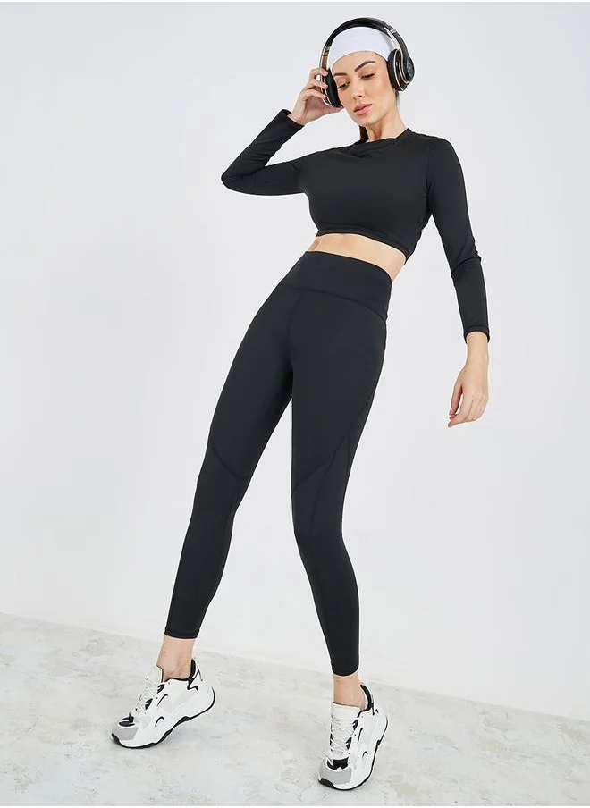 ستايلي Wide Peep Back Crop Top & Broad Waist Leggings Set