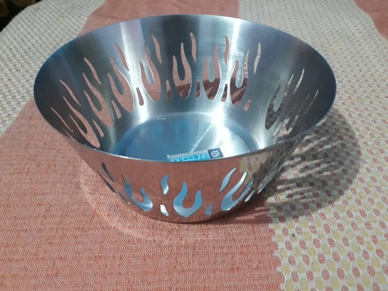 Bridge2shopping Bridge2shopping Stainless Steel Mirror Finish Round Bread Basket Fire Design 8 Inch Diameter Silver 