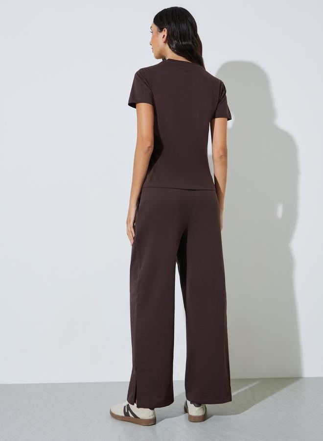 ستايلي طقم تيشرت جرافيك وبنطلون جوغر - Fit Block Top (WTS001-RegSS) Bottom (WTS001-RegSS) - Image 3