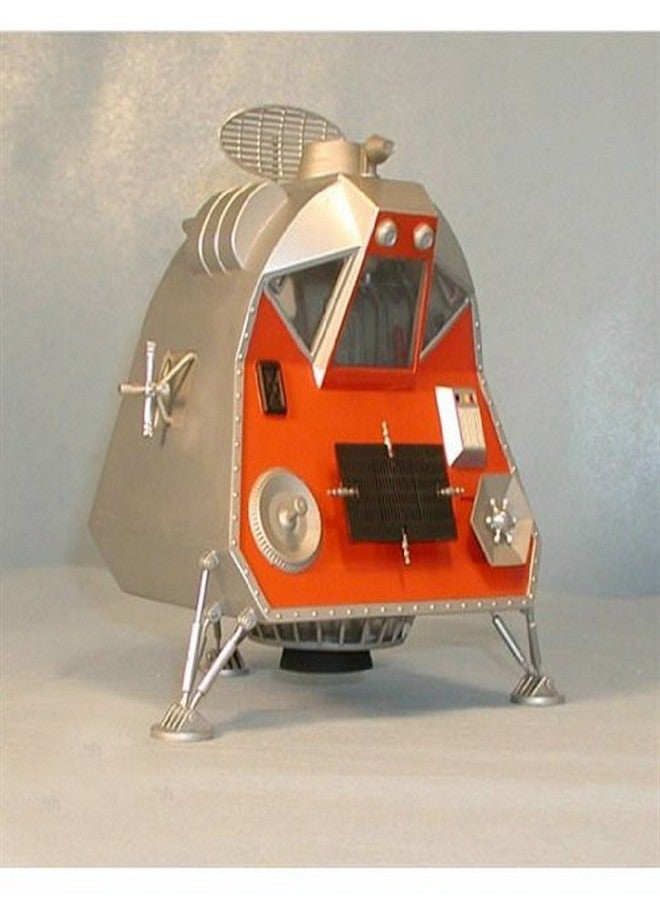 Moebius Models 901 1/24 Lost in Space-Space Pod MOES0901 - Image 2