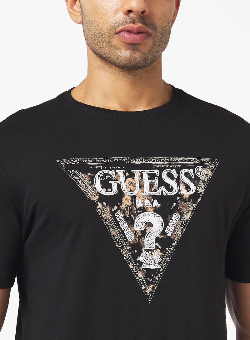 GUESS Short Sleeve Crew Neck  Gueshort Sleeve Triangle T-Shirt - Image 3