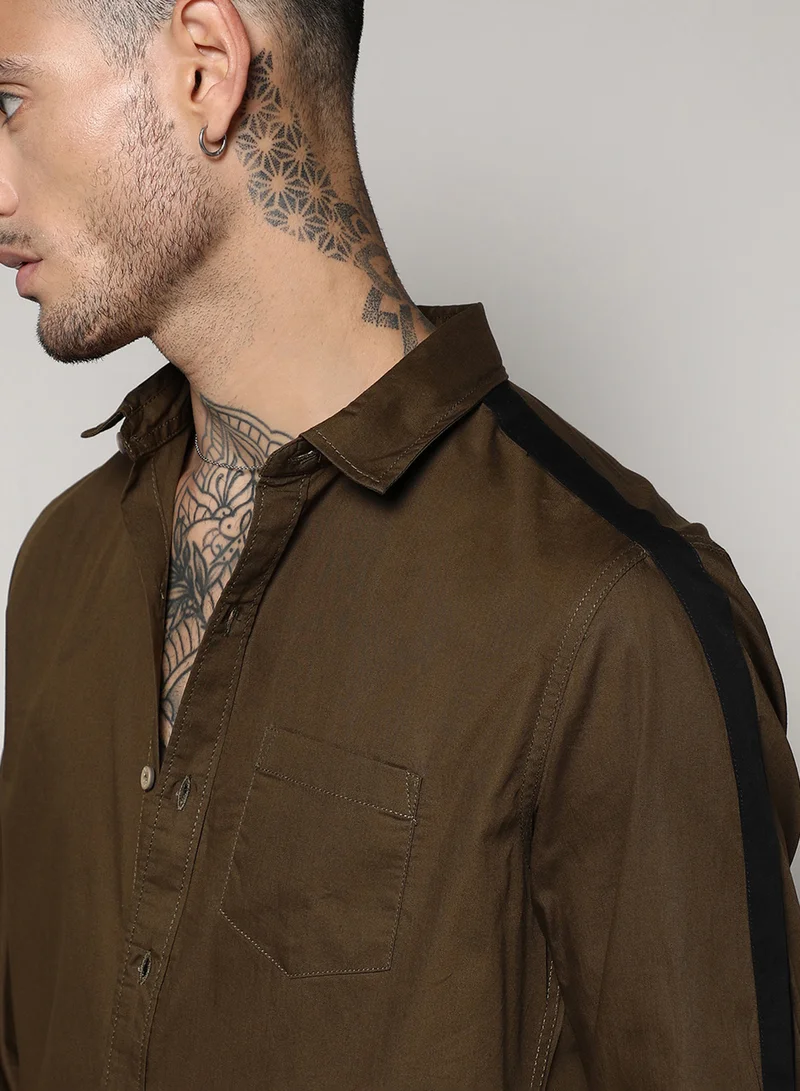 كامبوس سوترا Men's Olive Green Side Striped Shirt