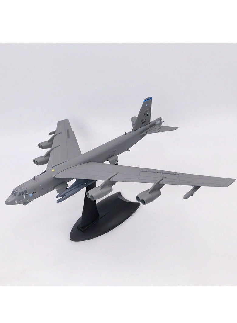 general 1:200 US B52 aircraft alloy model ornament, gifts for aircraft model enthusiasts - Image 1