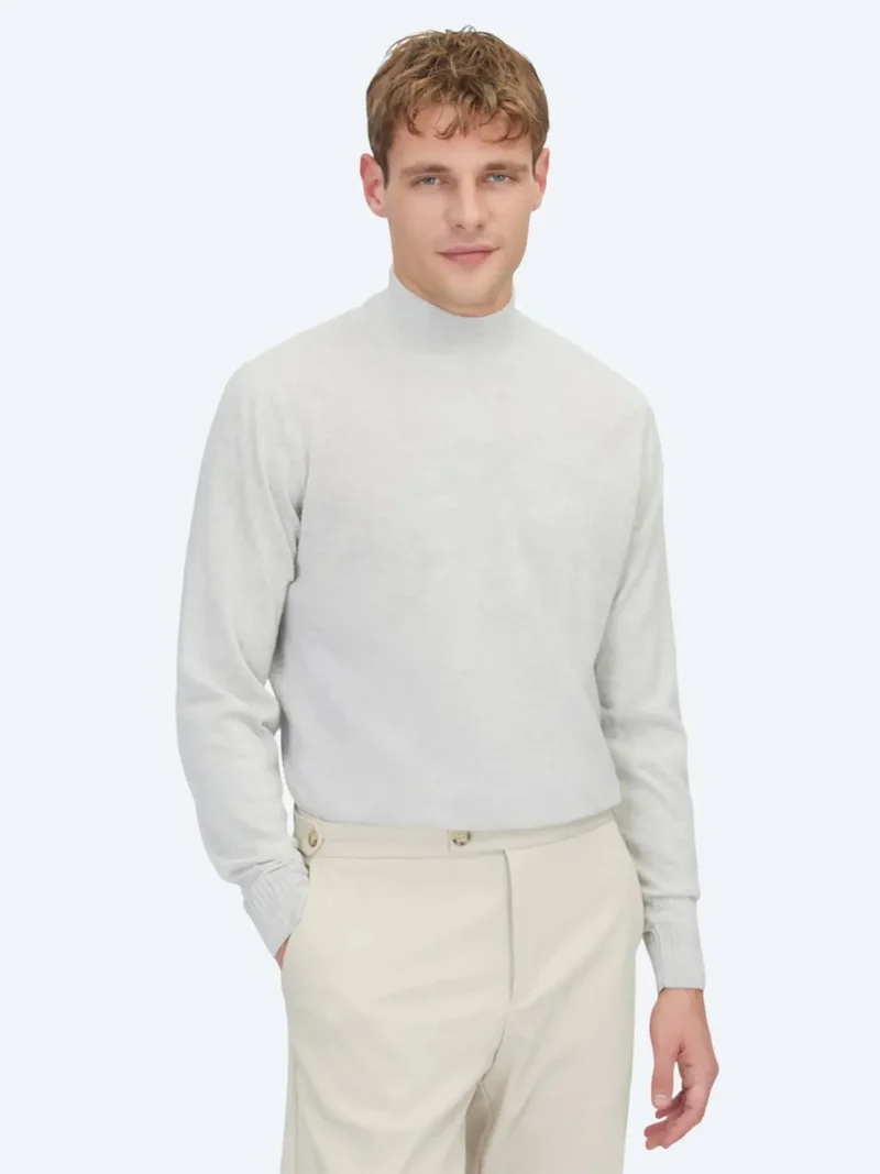 كيب سويت شيرت محبوك رمادي فاتح