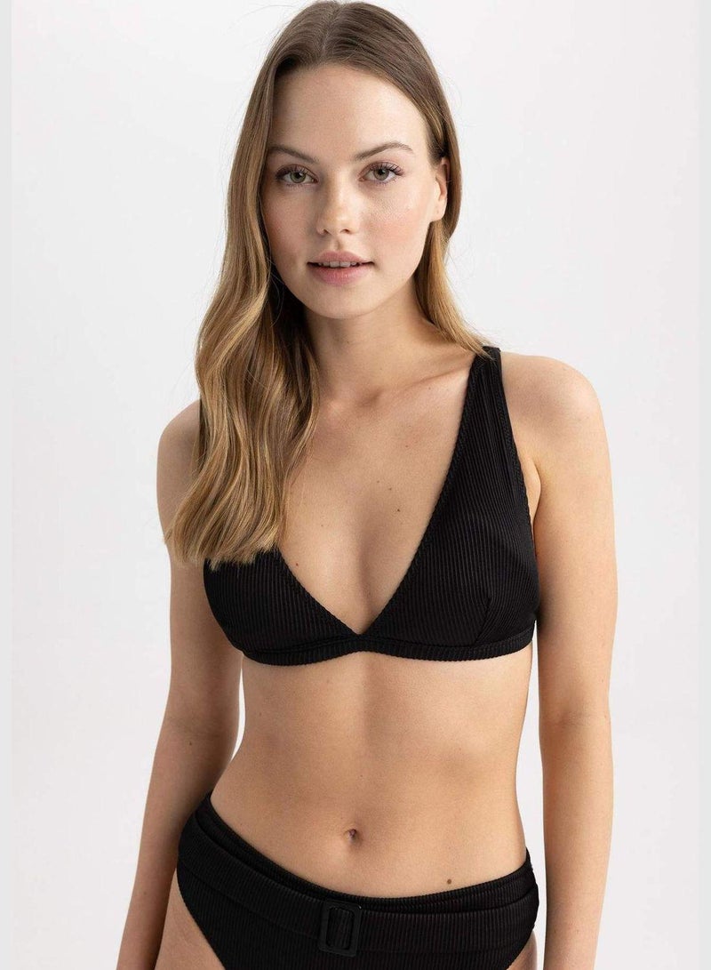 DeFacto Deep V Neck Triangle Bikini Top - Image 3