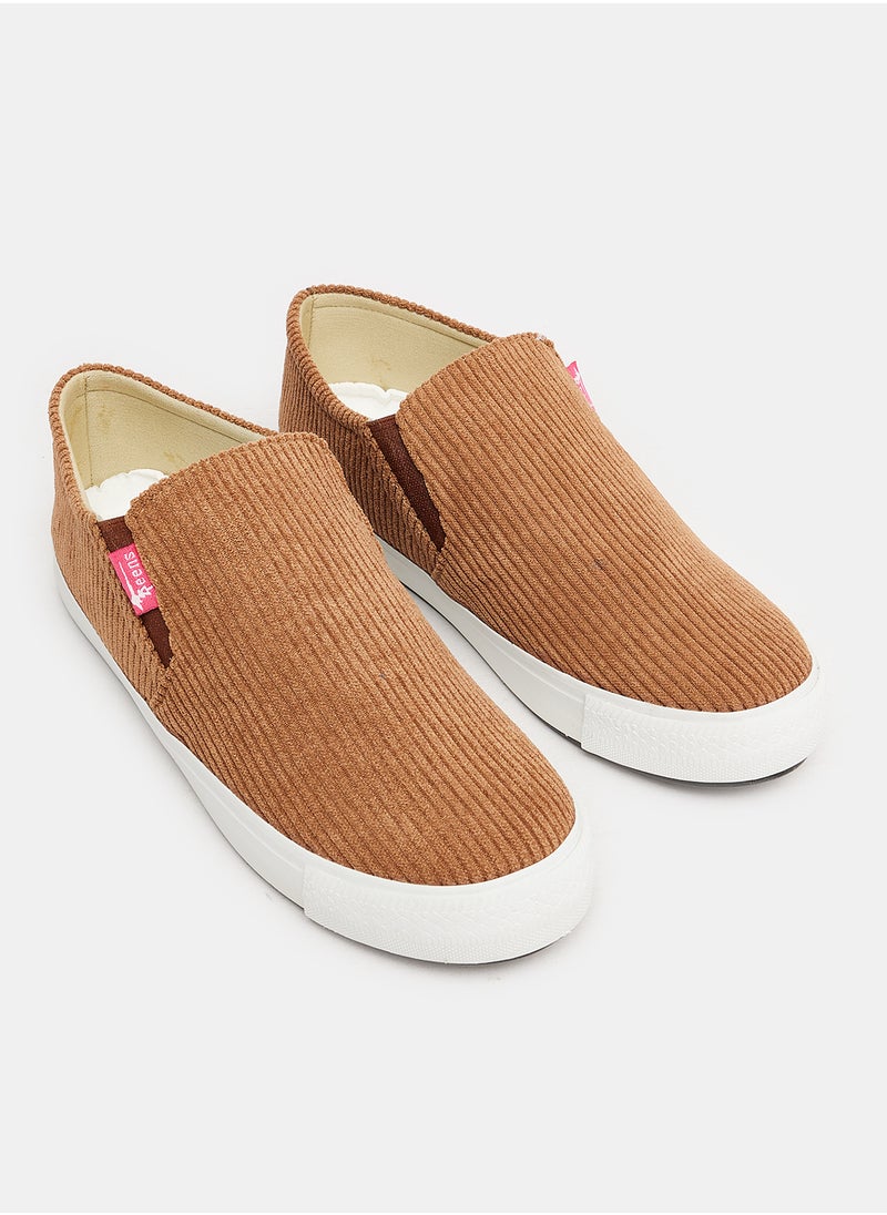 Fashionable Slip Ons - pzsku/ZDABD9DD42030B87AE316Z/45/_/1718099107/12036673-2080-4de1-aa0a-3a0cddf8ca95