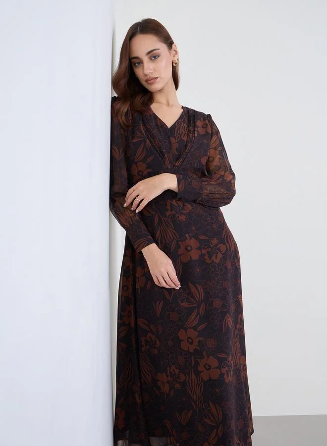 Styli Floral Maxi Dress with Fold Pleat