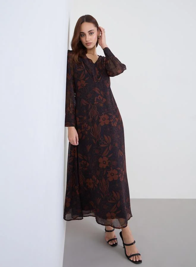 Styli Floral Maxi Dress with Fold Pleat