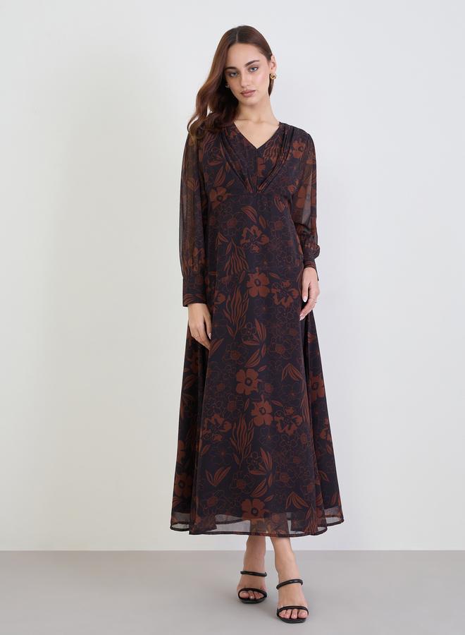 ستايلي فستان طويل مطبع بزهور ومزين بكسرات مطوية - Image 3