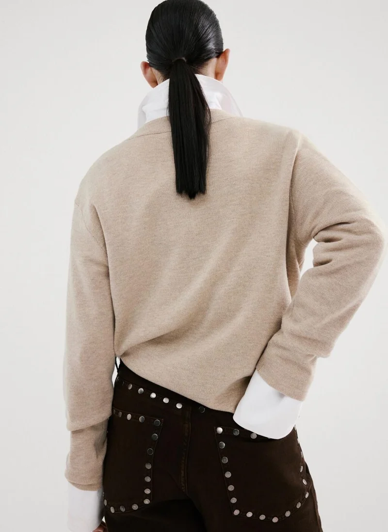 مانجو V-neck knit sweater