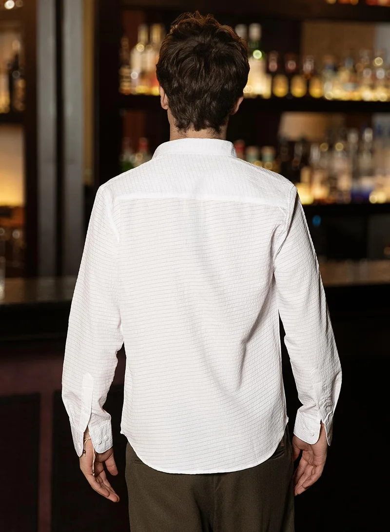 كامبوس سوترا Men's Daisy White Horizontal Seersucker Shirt