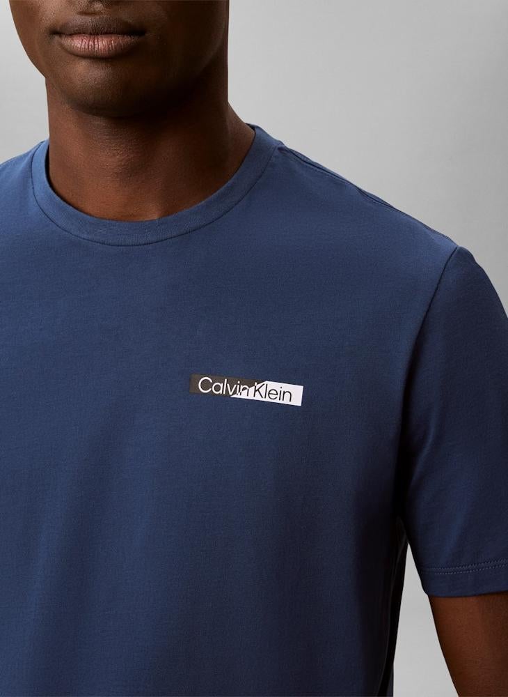 CALVIN KLEIN Split Graphic Logo T-Shirt - Image 3