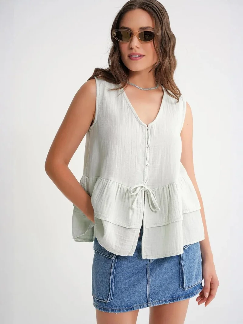 MixRay Mixray V-Neck Buttoned Cotton Blouse