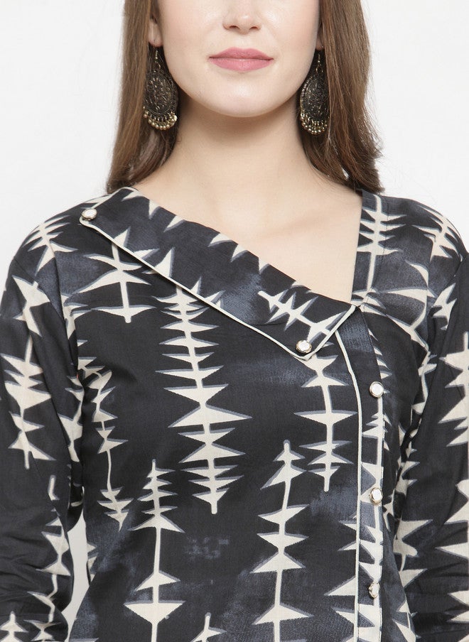 Indibelle Women Black Printed Straight Kurta with V-Neck and Three-Quarter Sleeves - Image 2