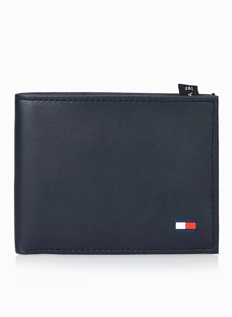 TOMMY HILFIGER Passcase Billfold Wallet