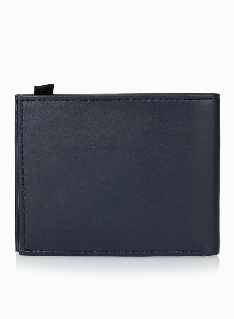 TOMMY HILFIGER Passcase Billfold Wallet