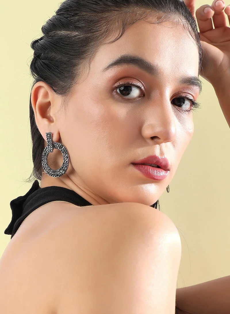 SOHI Clustered Hollow Circular Artificial Drop Earring Jewellery