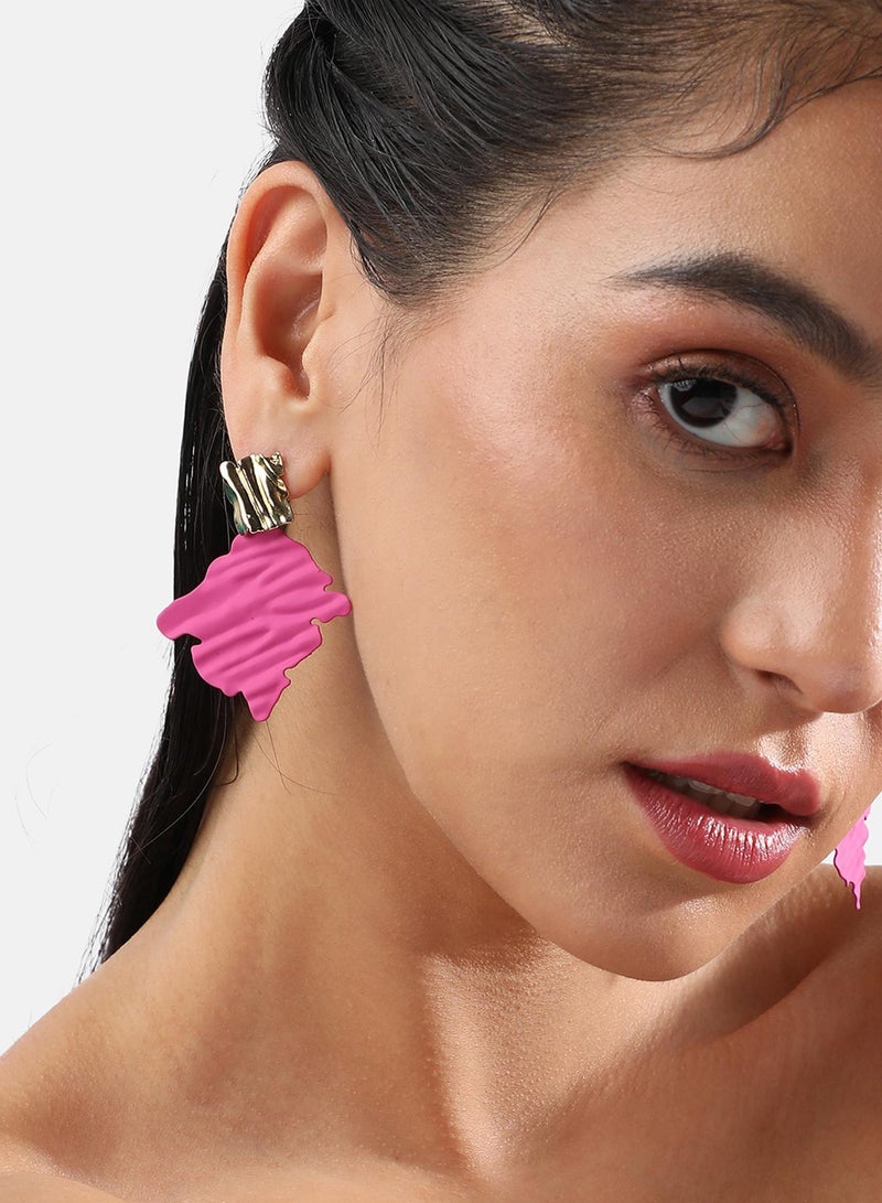 SOHI Contrast Ripple Artificial Drop Earring Jewellery - Image 1