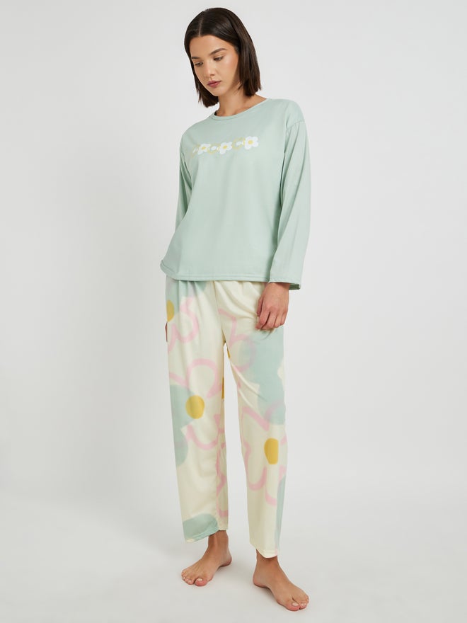 Take Two Take Two Printed Long Sleeve T-Shirt with Bra and Pyjama Set  - Image 2