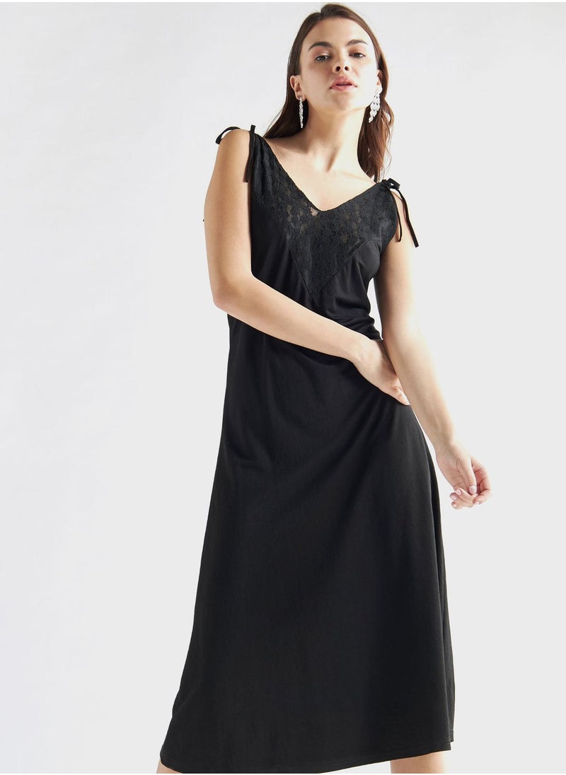 FAV - V-Neck Tie Detail Dress - Image 1