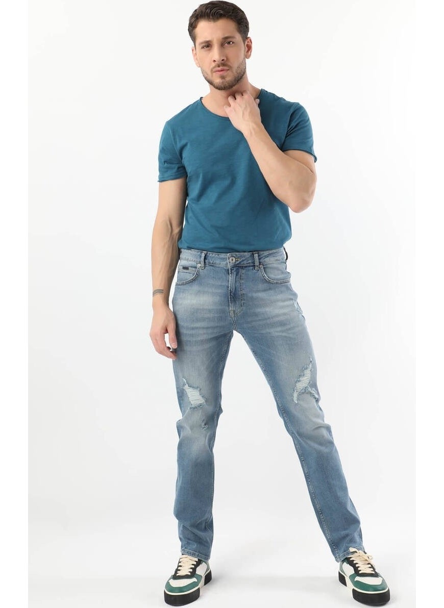 Banny Jeans جينز أزرق مقاس عادي للرجال بتمزق عند الركبة  - Image 2
